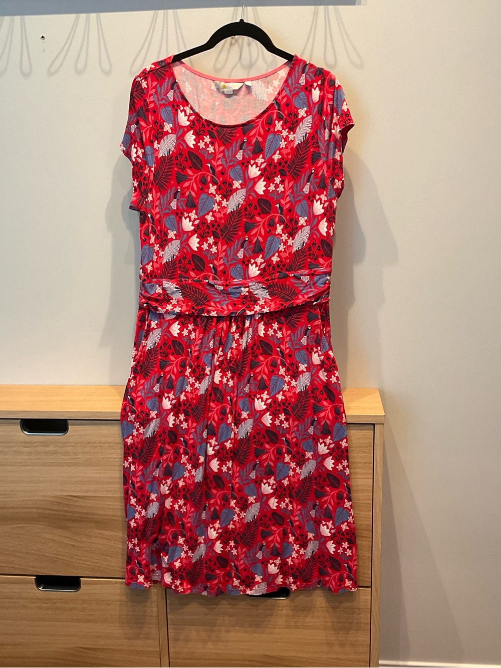 Boden Red Floral Print Short Sleeve Dress